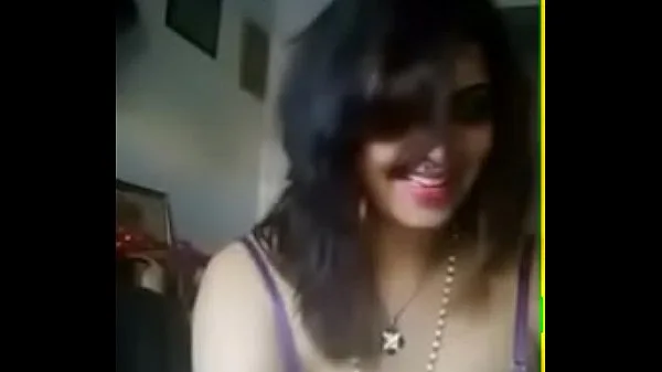 Arshi bra show on cam