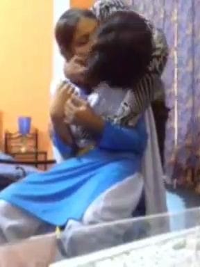 स्कूल की लड़की के चूची मसली – पार्ट १
