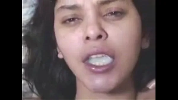 unloaded full on her mouth