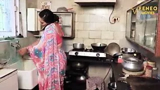 Desi Bhabhi ki chut chudai, Big boobs Hot andaaz me