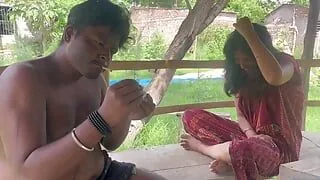 PAGAL NE KHUD KI BEHEN KO CHOD DALA
