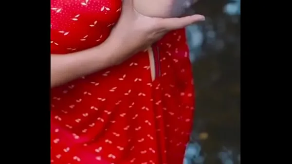 Mallu aunty hot showing all body partsshow and pee full open  89- 860 ’10  ‘4 88