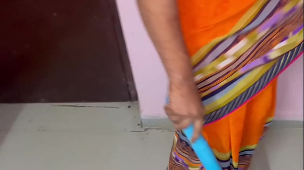 Indian mallu bhabhi ne condom pehan k chudwaya