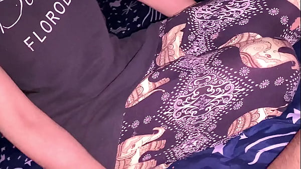 Bhabhi came to brother-in-law’s room and got fucked all night