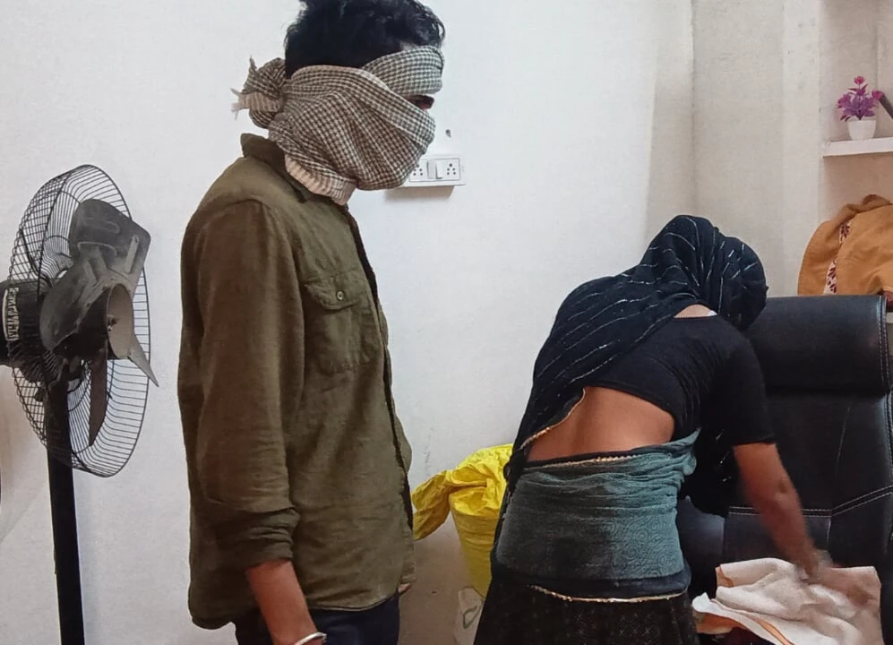 INDIAN New Merried Cute saree bhabhi gets naughty with her devar for rough and hard anal sex after ice massage on her back in