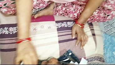 Indian bhabhi sucked the dick and made her tight pussy creampie